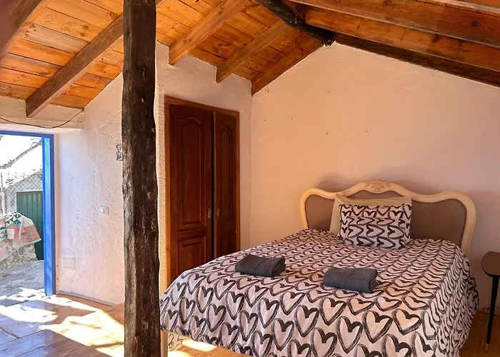 Rosas Maerchenhafte Mit Pool *