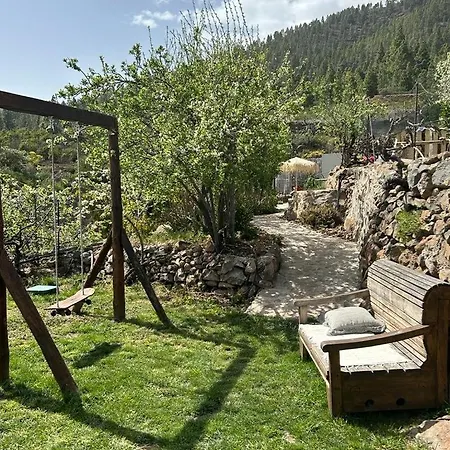 Rosas Maerchenhafte Mit Pool Vilaflor